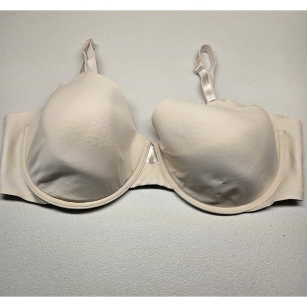 Olga Women Bra‎ 42D Beige Lightly Lined T Shirt Underwired Strap Smooth